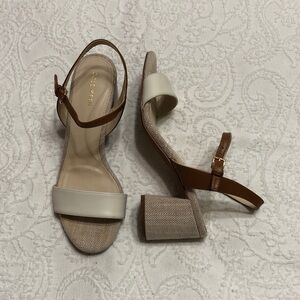 Cole Haan Size 7.5B Block Heel Sandals in Almond Cream and Brown
